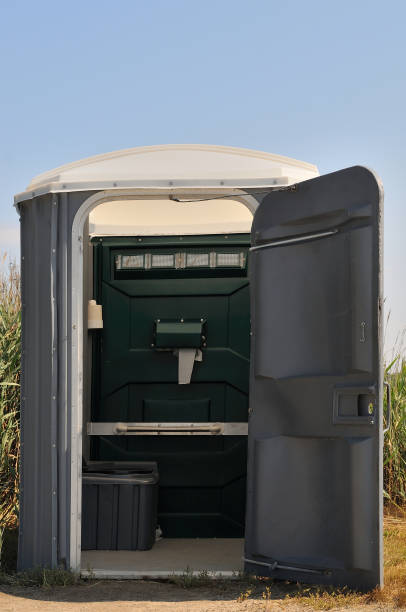 Best Porta potty delivery and setup  in Winston, OR